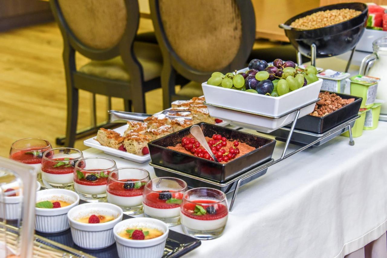 Muza Hotel 팔랑가 외부 사진