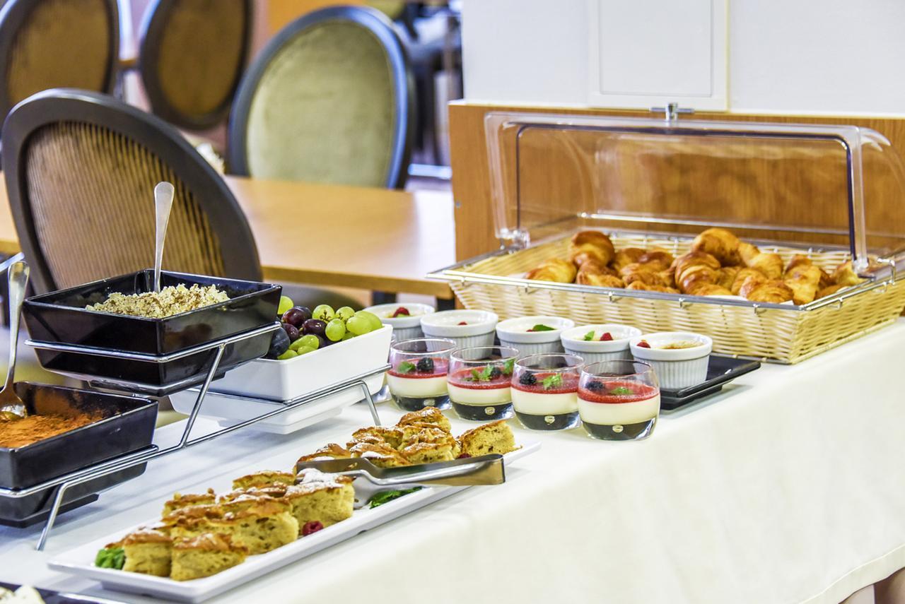Muza Hotel 팔랑가 외부 사진
